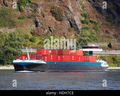 Isabelle (2008), navire ENI 06105027 sur le Rhin à Oberwesel pic2 Banque D'Images