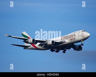 OO-THD (avion) sur la piste finale à Schiphol 18R pic2 Banque D'Images