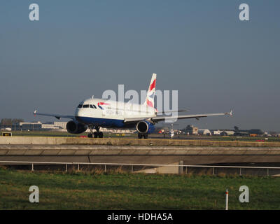 G-LE THÉOREME British Airways Airbus A320-232 - cn 1014 à Schiphol le roulage vers la piste 36L pic1 Banque D'Images