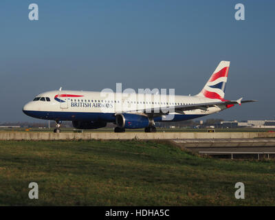 G-LE THÉOREME British Airways Airbus A320-232 - cn 1014 à Schiphol le roulage vers la piste 36L pic3 Banque D'Images