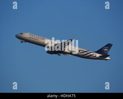 F-GTAE Air France Airbus A321-212 le décollage de la piste de Schiphol 36C Banque D'Images