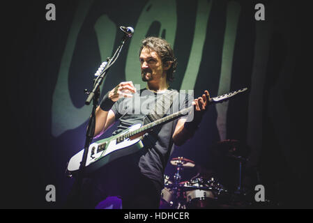 Casalecchio di Reno, Italie. 09Th Dec 2016. Gojira live à l'Unipol Arena, l'ouverture de l'instruction Alter Bridge concert. © Alessandro Bosio/Pacific Press/Alamy Live News Banque D'Images