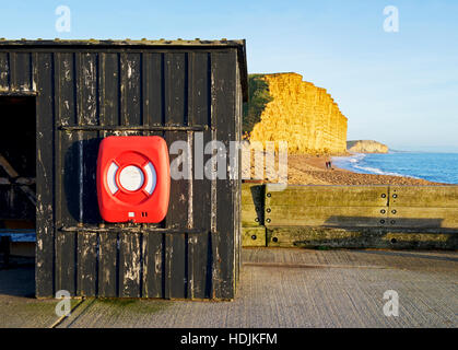 Bouée à West Bay, Bridport, Dorset, Angleterre, Royaume-Uni Banque D'Images