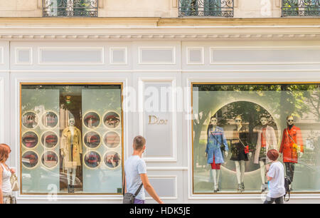 magasin Dior Banque D'Images