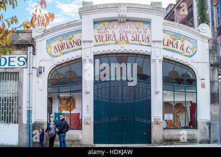 Antonio Veira da Silva Lima & Co. en cuir Art Nouveau façade de l'entrepôt, Porto (Porto), Portugal Banque D'Images