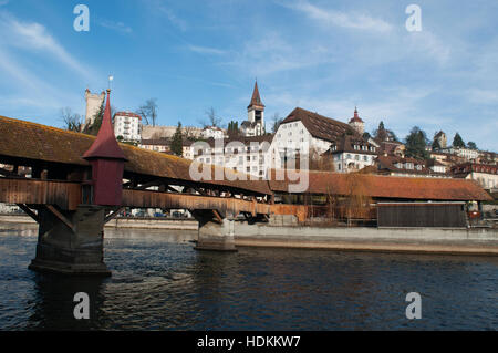 Suisse : les détails de l'Spreuer Pont, le moulin, construit au 13ème siècle dans la ville médiévale de Lucerne Banque D'Images