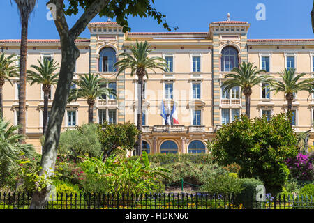 C'est l'édifice du Parlement à Ajaccio Banque D'Images