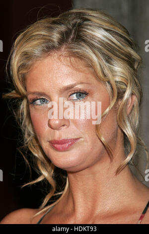 Actrice Rachel Hunter à la partie en fonte d'une nouvelle série télé