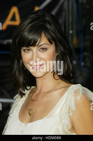 L'actrice Catherine Bell lors de la première du film, 'Garantie' à Los Angeles le 2 août 2004. Le film de DreamWorks Pictures stars Tom Cruise et Jamie Foxx et ouvre aux États-Unis le 6 août. Photo par Francis Specker Banque D'Images