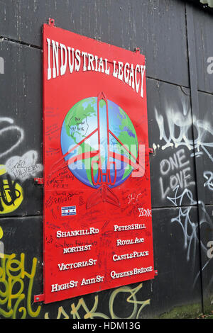 L'héritage industriel - Belfast International Peace Wall,Cupar way,l'Ouest de Belfast,NI,UK Banque D'Images