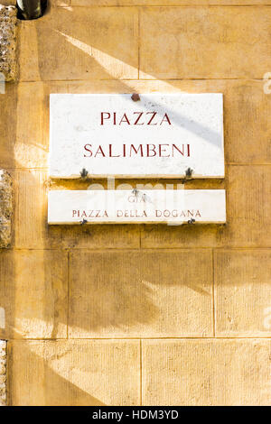 Sienne, Italie - 29 septembre 2016 : Palazzo Salimbeni, siège de la Monte dei Paschi di Siena bank Banque D'Images