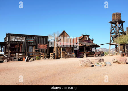 Magasins à la Goldfield Ghost Town, dans la région de Apache Junction, Arizona, au large de la Route 88. Banque D'Images