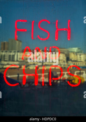 Neon fish and chips signe. Banque D'Images