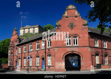 Les bâtiments et le château de Nottingham, Castle Street, Nottingham, Nottinghamshire, Angleterre. Banque D'Images