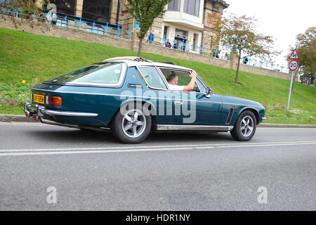 Classic et voitures de sport ont défilé dans les rues d'Alexandra Palace dispose d''atmosphère, 1974 Jensen Interceptor MK3 où : London, Royaume-Uni Quand : 29 Oct 2016 Banque D'Images