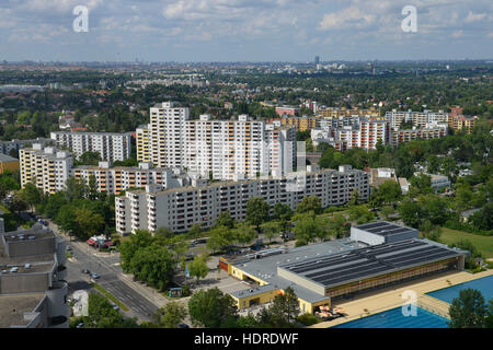 , Hochhaeuser Fritz-Erler-Allee, Gropiusstadt, Neukoelln, Berlin, Deutschland Banque D'Images