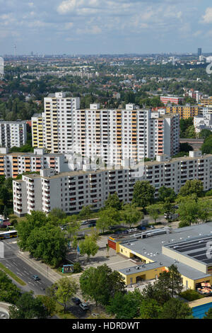 , Hochhaeuser Fritz-Erler-Allee, Gropiusstadt, Neukoelln, Berlin, Deutschland Banque D'Images