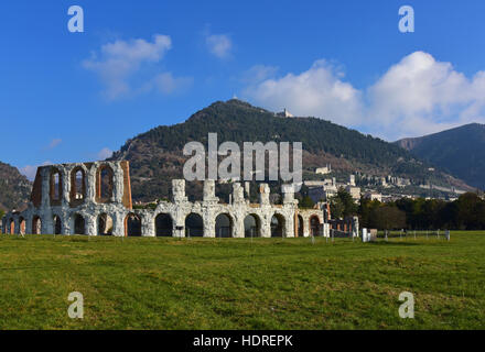 Gubbio (Italie) - L'une des plus belles villes médiévales d'Europe, au coeur de la Région Ombrie, en Italie centrale. Banque D'Images