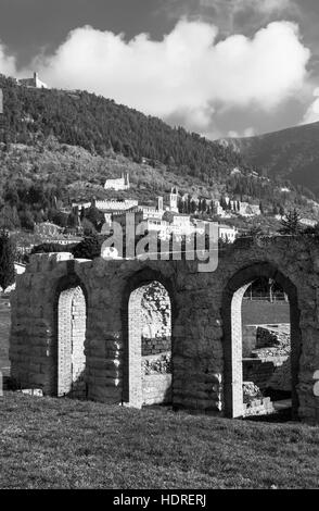 Gubbio (Italie) - L'une des plus belles villes médiévales d'Europe, au coeur de la Région Ombrie, en Italie centrale. Banque D'Images