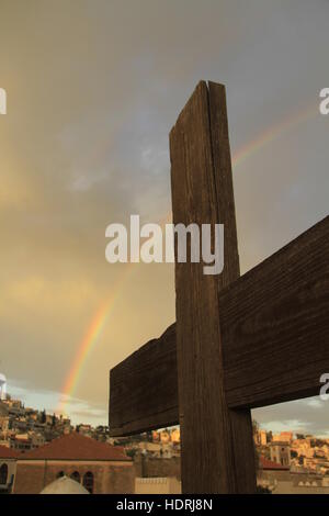 Israël, un arc-en-ciel au-dessus du Centre International Marie de Nazareth Banque D'Images