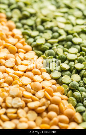 Le jaune et vert les pois cassés. Banque D'Images