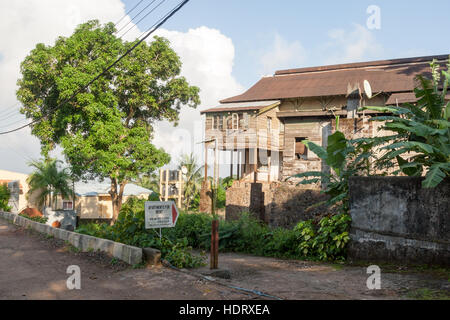 Les bâtiments coloniaux architcture à Freetown, Sierra Leone Banque D'Images