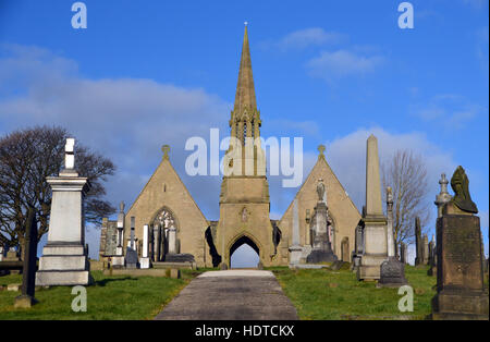 La chapelle gothique de repos sur Kingsbridge Road est l'entrée de Colne cimetière à Pendle, Lancashire, England, UK Banque D'Images