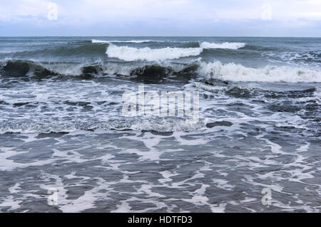 Les ondes de tempête, la mer, le vent de la mer, de la mer Baltique Banque D'Images