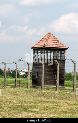 L'un des tours de garde SS entourant l'ensemble de la zone d'Auschwitz-Birkenau 11 à des intervalles à Oswiecim, Pologne, Banque D'Images