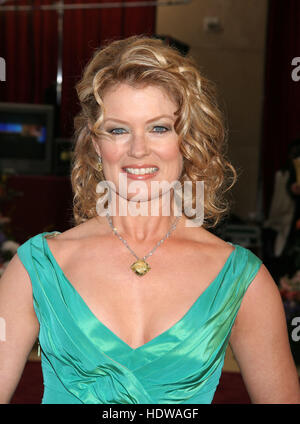 Mary Hart arrive à la 77e annuelle des Academy Awards à Los Angeles le 21 février 2005. Crédit photo : Francis Specker Banque D'Images