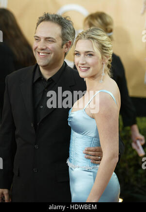 Kate Winslet et Sam Mendes, à la Screen Actors Guild Awards à Los Angeles le 5 février 2005 Crédit photo : Francis Specker Banque D'Images