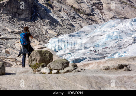 Glacier Nigardsbreen tourisme randonnées dans le glacier, glacier Jostedalsbreen. Gaupne, lustre, Sogn og Fjord Norway Banque D'Images