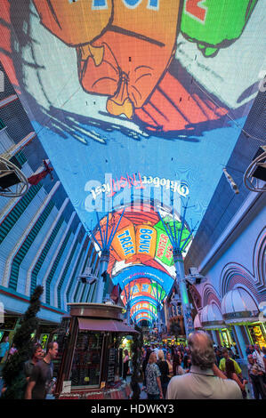 L'affichage numérique plafond Fremont Experience sur Fremont Street, Las Vegas, Nevada. Banque D'Images