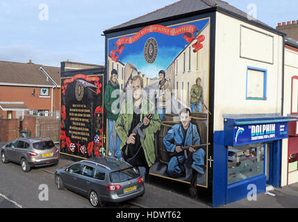 UFF bénévoles murale unioniste, off Shankill Road West Belfast, Irlande du Nord, Royaume-Uni Banque D'Images