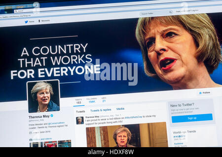 Le compte twitter du Premier ministre britannique, Theresa May. Banque D'Images