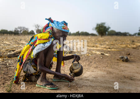 La vie rurale dans un village Peul du Sahel, dans le nord-est du Burkina Faso Banque D'Images