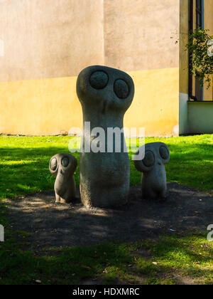 Cracovie est une ville polonaise de plein de petites statues monumentales à Banque D'Images