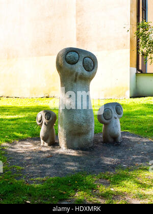 Cracovie est une ville polonaise de plein de petites statues monumentales à Banque D'Images