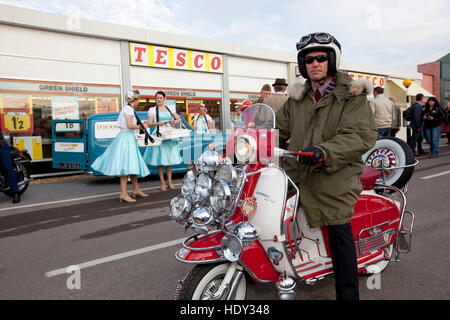 Tesco pop up store Goodwood Revival Banque D'Images