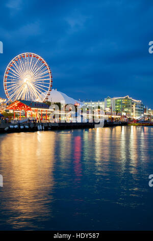 La grande roue et le Navy Pier, Chicago, Illinois USA Banque D'Images