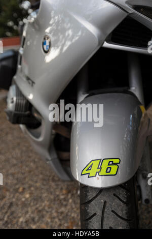 VR46 logo sur moto BMW, Banque D'Images