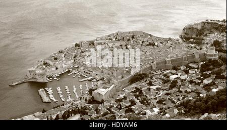 Vue panoramique de la vieille ville en Dubrovnikn technique sépia Banque D'Images