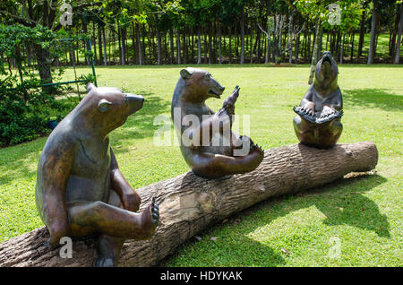 Sculptures dans Na 'Aina Kai Botanical Gardens et parc de sculptures, Kauai, Hawaï. Banque D'Images