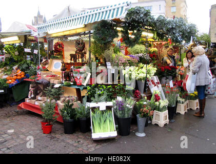 Cambridge, UK. 14Th Dec 2016. Marché le temps à Noël dans la ville universitaire historique de Cambridge, Royaume-Uni le 16 décembre 2016 © Keith MAYHEW/Alamy Live News Banque D'Images