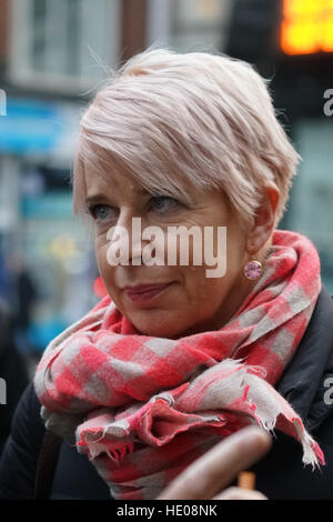 Londres, Royaume-Uni. 14Th Dec 2016. Katie Hopkin assister à l'audience de libération sous caution le Sergent Blackman ajourné la semaine prochaine, le 16 décembre 2016, Londres, Royaume-Uni. Photo par voir Li/Photo Capital © Voir Li/Alamy Live News Banque D'Images