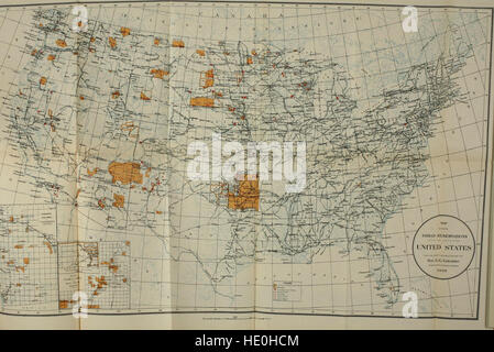 Ce rapport de 1910 présente les conclusions annuelles du Département de l'intérieur des États-Unis, détaillant les activités, les dépenses financières, la gestion des terres et d'autres préoccupations gouvernementales pour l'exercice financier se terminant en juin 1909. Banque D'Images