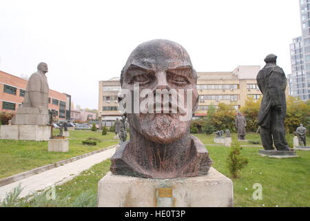 La statue de Lenine au Musée de l'Art socialiste, Sofia, Bulgarie Banque D'Images