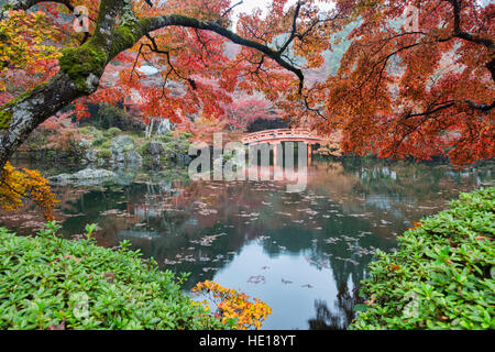 À l'automne classique voir Daigo-ji, Kyoto, Japon Banque D'Images