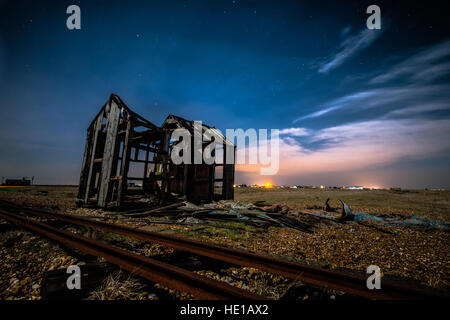 Vieille cabane de pêche dans la ville de Dungeness, UK. Banque D'Images