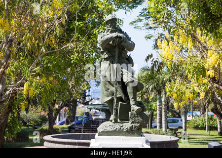 Mémorial à la première et la DEUXIÈME GUERRE MONDIALE, des anciens combattants, en face de l'Hôtel de Ville, St Pierre, la Réunion Banque D'Images